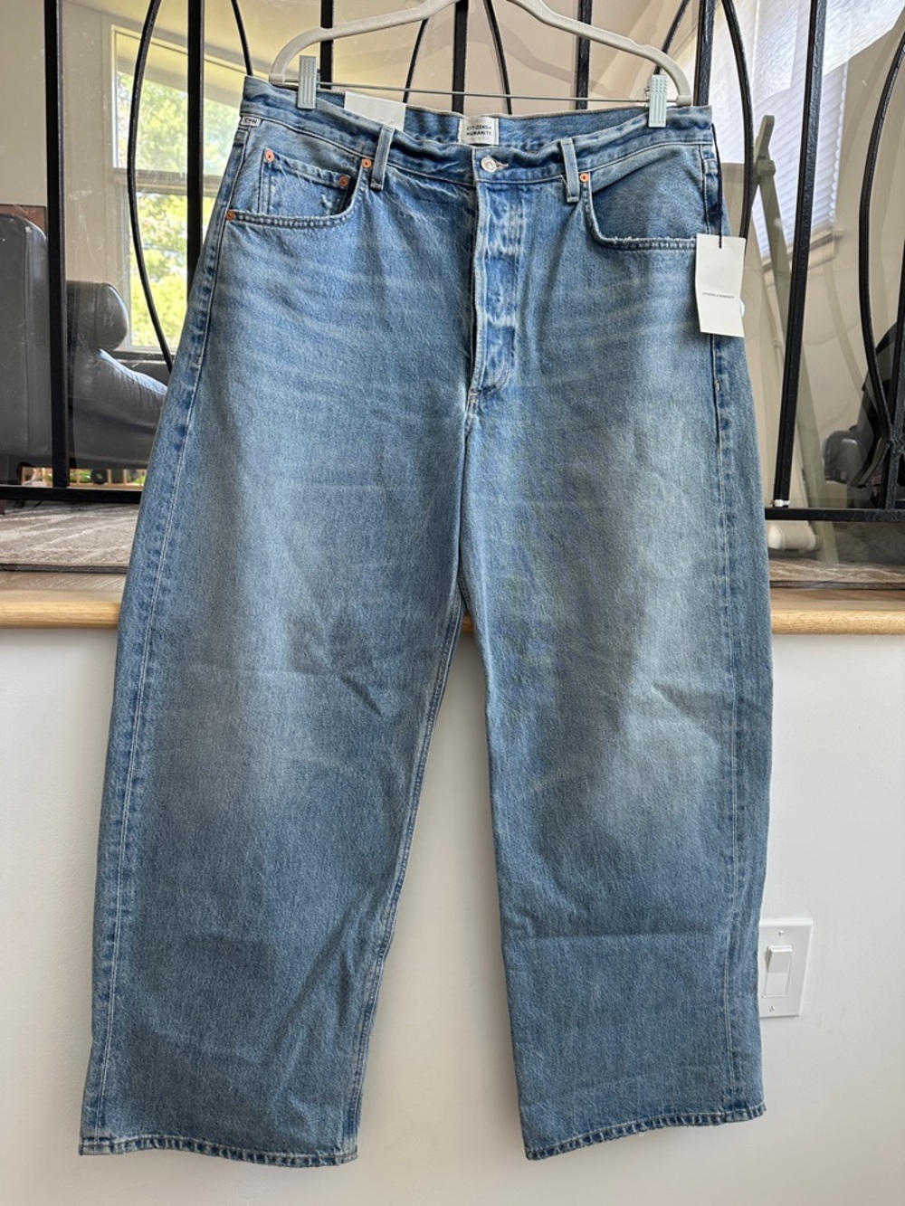 Citizens of Humanity Ayla baggy cuffed crop jeans - size 33